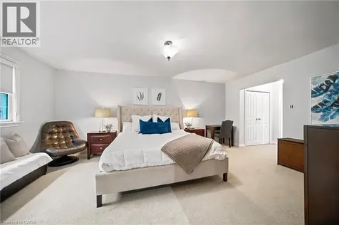 1393 Peerless Court Oakville ON L6H 3A4