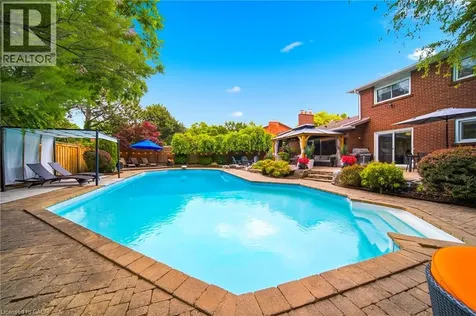 1393 Peerless Court Oakville ON L6H 3A4