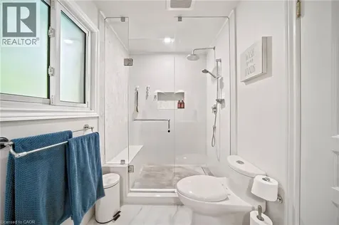 1393 Peerless Court Oakville ON L6H 3A4