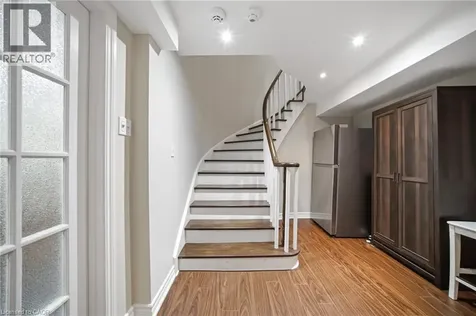 1393 Peerless Court Oakville ON L6H 3A4