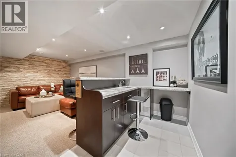 1393 Peerless Court Oakville ON L6H 3A4