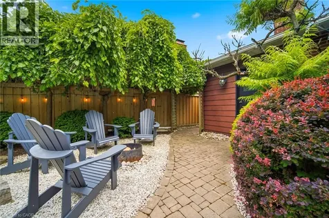 1393 Peerless Court Oakville ON L6H 3A4