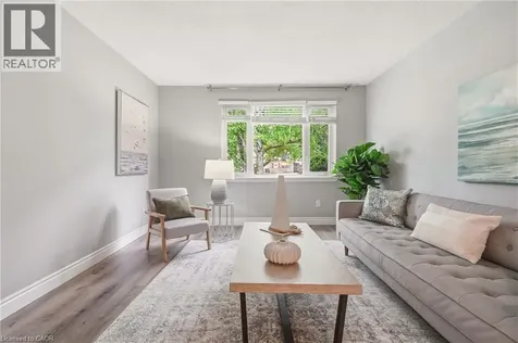 2353 Middlesmoor Crescent Burlington ON L7P 3X4
