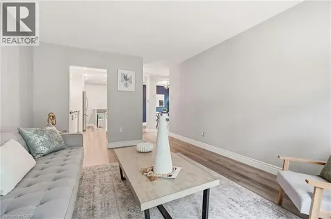 2353 Middlesmoor Crescent Burlington ON L7P 3X4