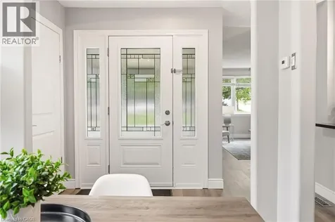 2353 Middlesmoor Crescent Burlington ON L7P 3X4