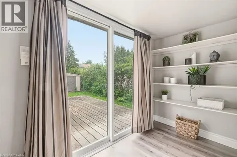 2353 Middlesmoor Crescent Burlington ON L7P 3X4