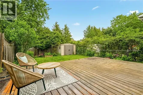 2353 Middlesmoor Crescent Burlington ON L7P 3X4