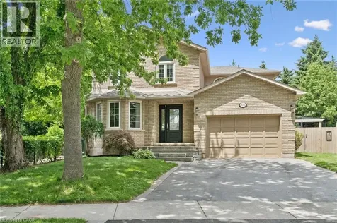 3092 Shannon Crescent Oakville ON L6L 6B4