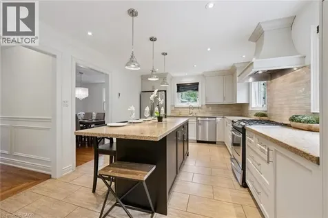 3092 Shannon Crescent Oakville ON L6L 6B4
