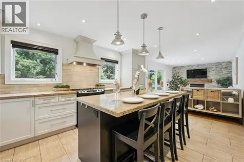 3092 Shannon Crescent Oakville ON L6L 6B4