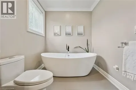 3092 Shannon Crescent Oakville ON L6L 6B4