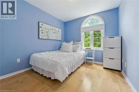 3092 Shannon Crescent Oakville ON L6L 6B4