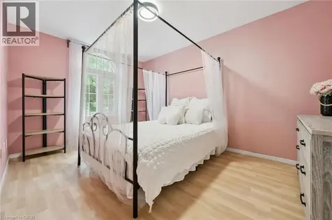 3092 Shannon Crescent Oakville ON L6L 6B4