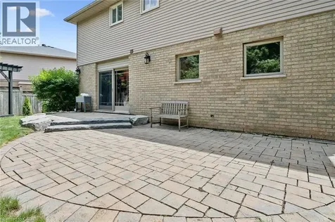 3092 Shannon Crescent Oakville ON L6L 6B4
