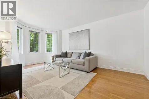 3092 Shannon Crescent Oakville ON L6L 6B4