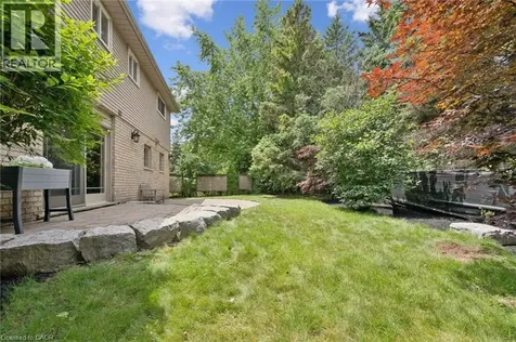 3092 Shannon Crescent Oakville ON L6L 6B4