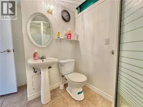 894 Strasburg Road Kitchener ON N2E 2K4