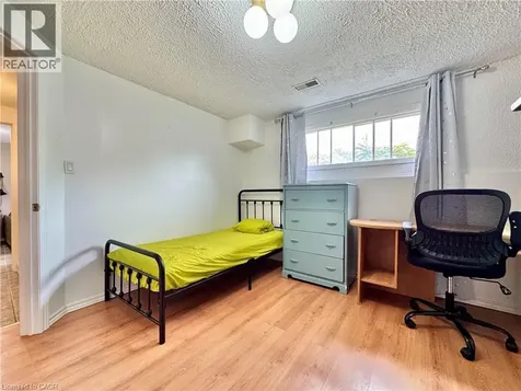 894 Strasburg Road Kitchener ON N2E 2K4