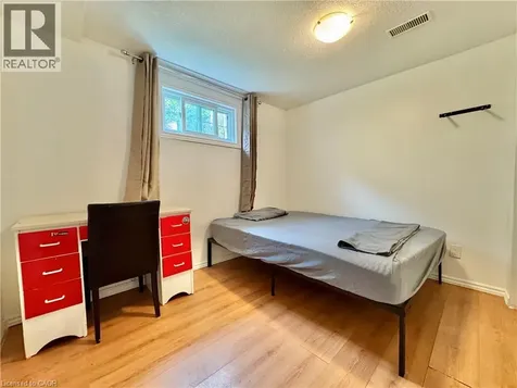 894 Strasburg Road Kitchener ON N2E 2K4