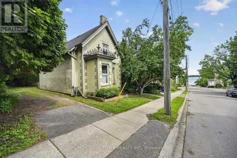 33 Park Street Brockville ON K6V 2G3