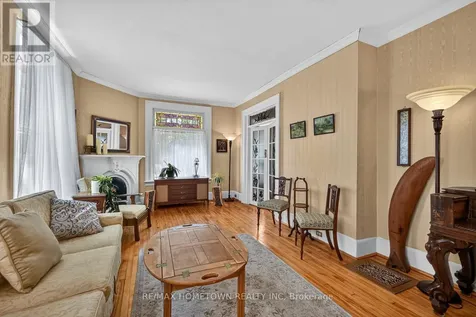 33 Park Street Brockville ON K6V 2G3