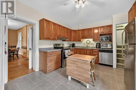 33 Park Street Brockville ON K6V 2G3