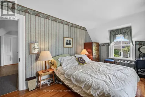 33 Park Street Brockville ON K6V 2G3