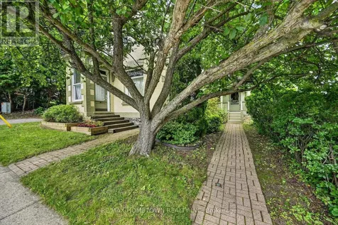 33 Park Street Brockville ON K6V 2G3