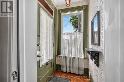 33 Park Street Brockville ON K6V 2G3