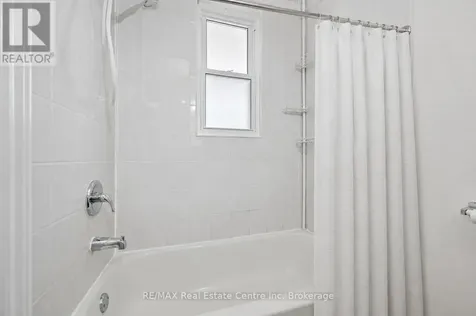 65 Stevenson Street North Guelph (st. George's) ON N1E 5A6
