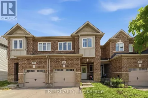 205 Losino Crescent Ottawa ON K2V 0E4