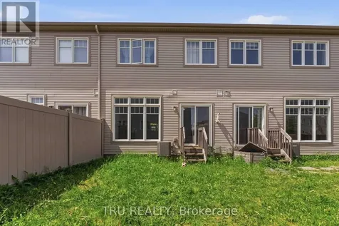 205 Losino Crescent Ottawa ON K2V 0E4