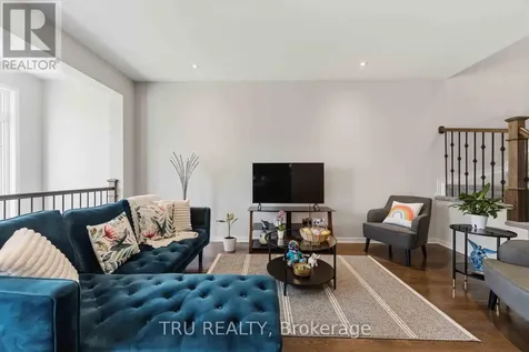 205 Losino Crescent Ottawa ON K2V 0E4