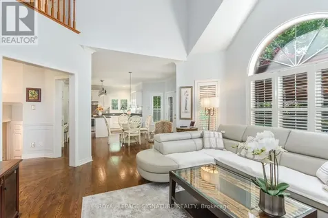 27 Autumn Ridge Trail Kitchener ON N2P 2J6