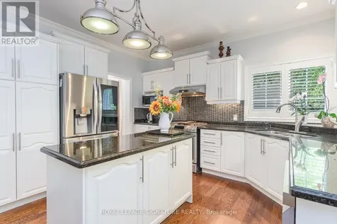 27 Autumn Ridge Trail Kitchener ON N2P 2J6