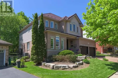 27 Autumn Ridge Trail Kitchener ON N2P 2J6