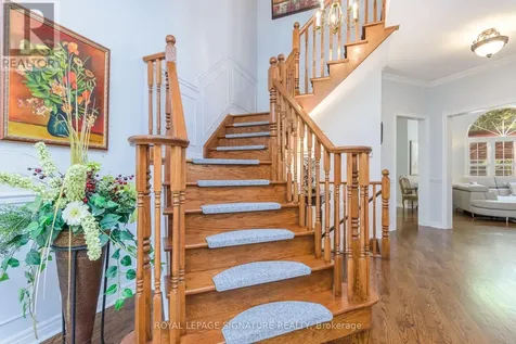 27 Autumn Ridge Trail Kitchener ON N2P 2J6