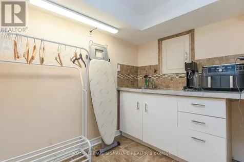 27 Autumn Ridge Trail Kitchener ON N2P 2J6