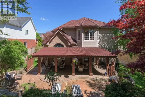 27 Autumn Ridge Trail Kitchener ON N2P 2J6