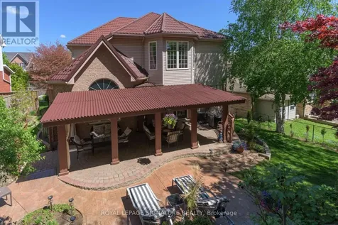 27 Autumn Ridge Trail Kitchener ON N2P 2J6