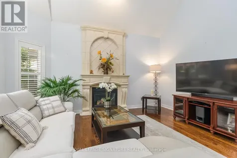 27 Autumn Ridge Trail Kitchener ON N2P 2J6