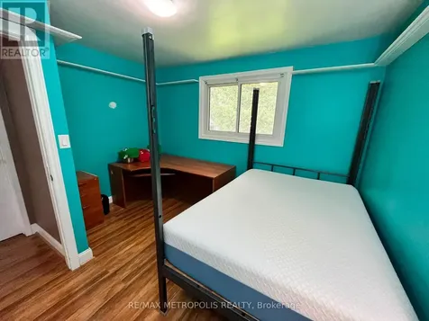 708 Glen Forrest Boulevard Waterloo ON N2L 4K8