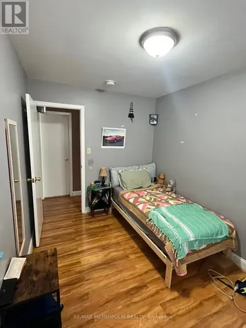 708 Glen Forrest Boulevard Waterloo ON N2L 4K8