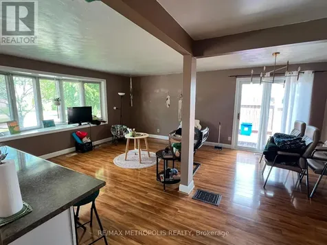 708 Glen Forrest Boulevard Waterloo ON N2L 4K8