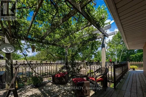 550 Queen Street East Gananoque ON K7G 2B1