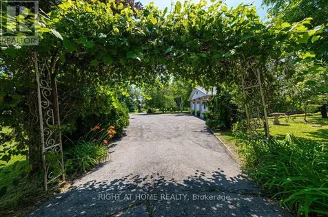 550 Queen Street East Gananoque ON K7G 2B1