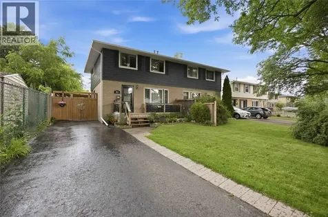 862 Montrose Street Sarnia ON N7T 5B7