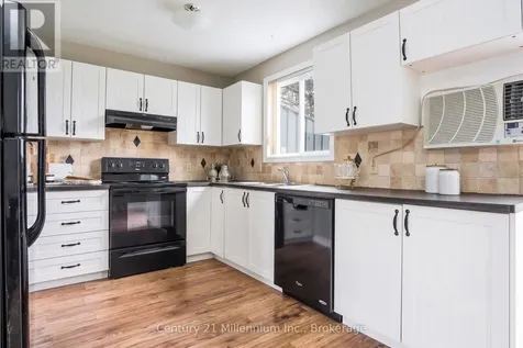 10 Baker Street Wasaga Beach ON L9Z 2H1