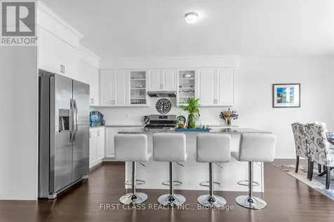 15 Abbey Crescent Barrie ON L9J 0W9
