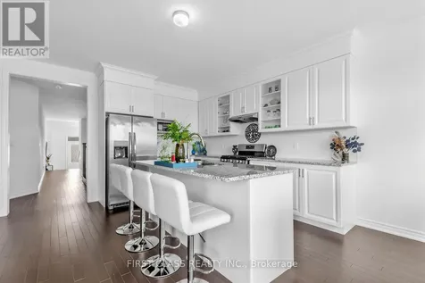 15 Abbey Crescent Barrie ON L9J 0W9